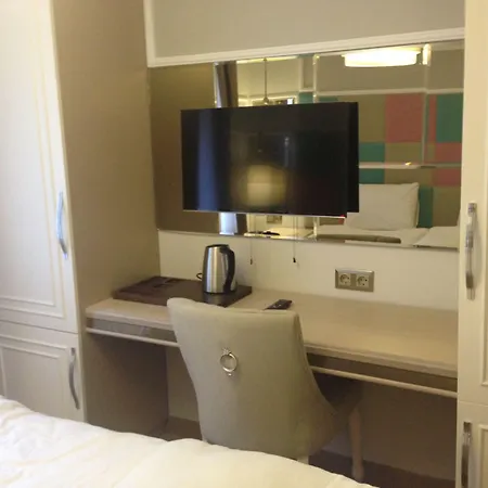 Hotel The Constantine 3*