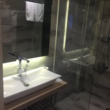 Hotel The Constantine 3*