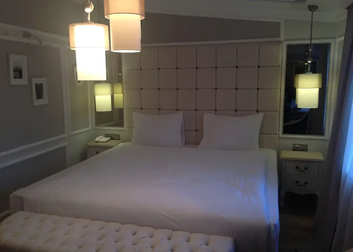 The Constantine מלון 3*