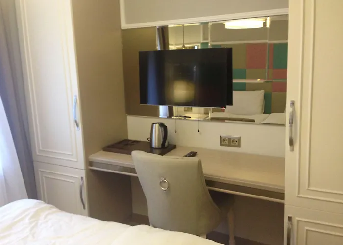 מלון The Constantine 3*